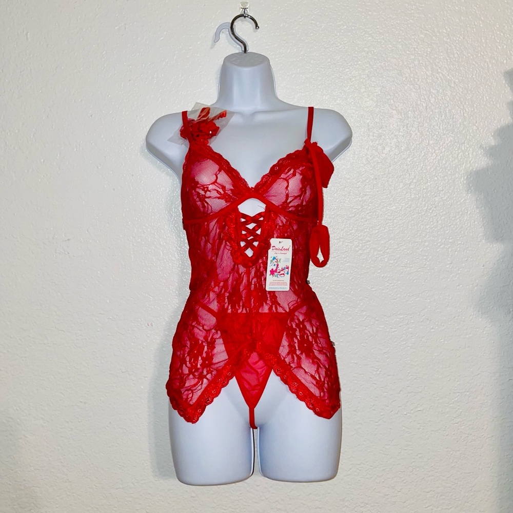 Plus size bondage lingerie with garter and G-string